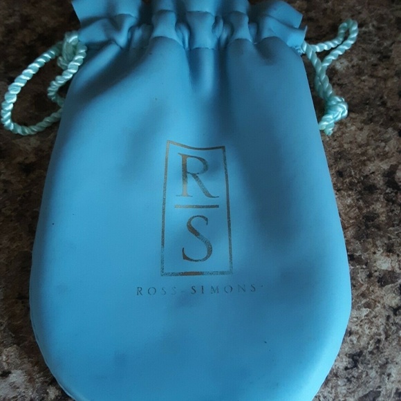 Ross Simmons Peridot necklace. - Picture 6 of 6